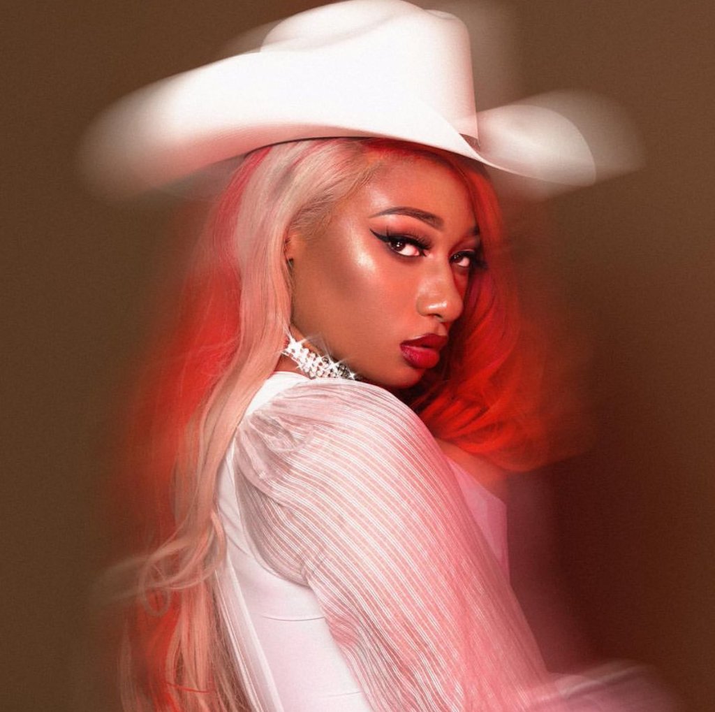 Your Favourite Rapper Watches&nbsp;Anime