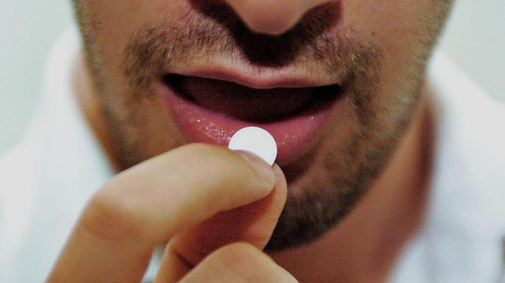 The Funniest Male Birth Control&nbsp;Memes